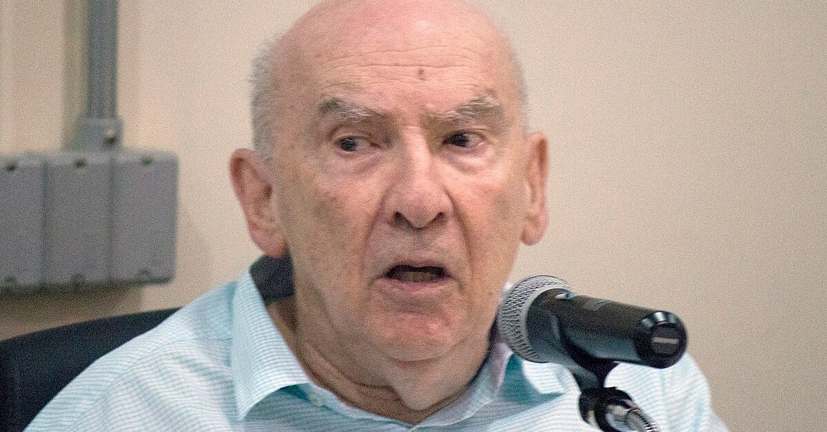 Homenagens ao professor Boris Fausto