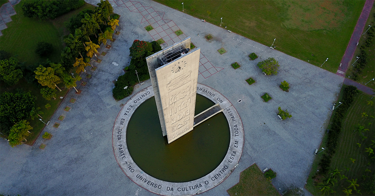 Praça do Relógio da Cidade Universitária vista de cima. Foto: Cecília Bastos