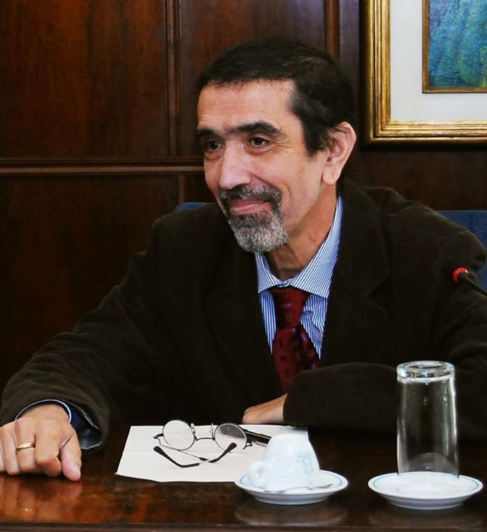 professor Paulo Martins